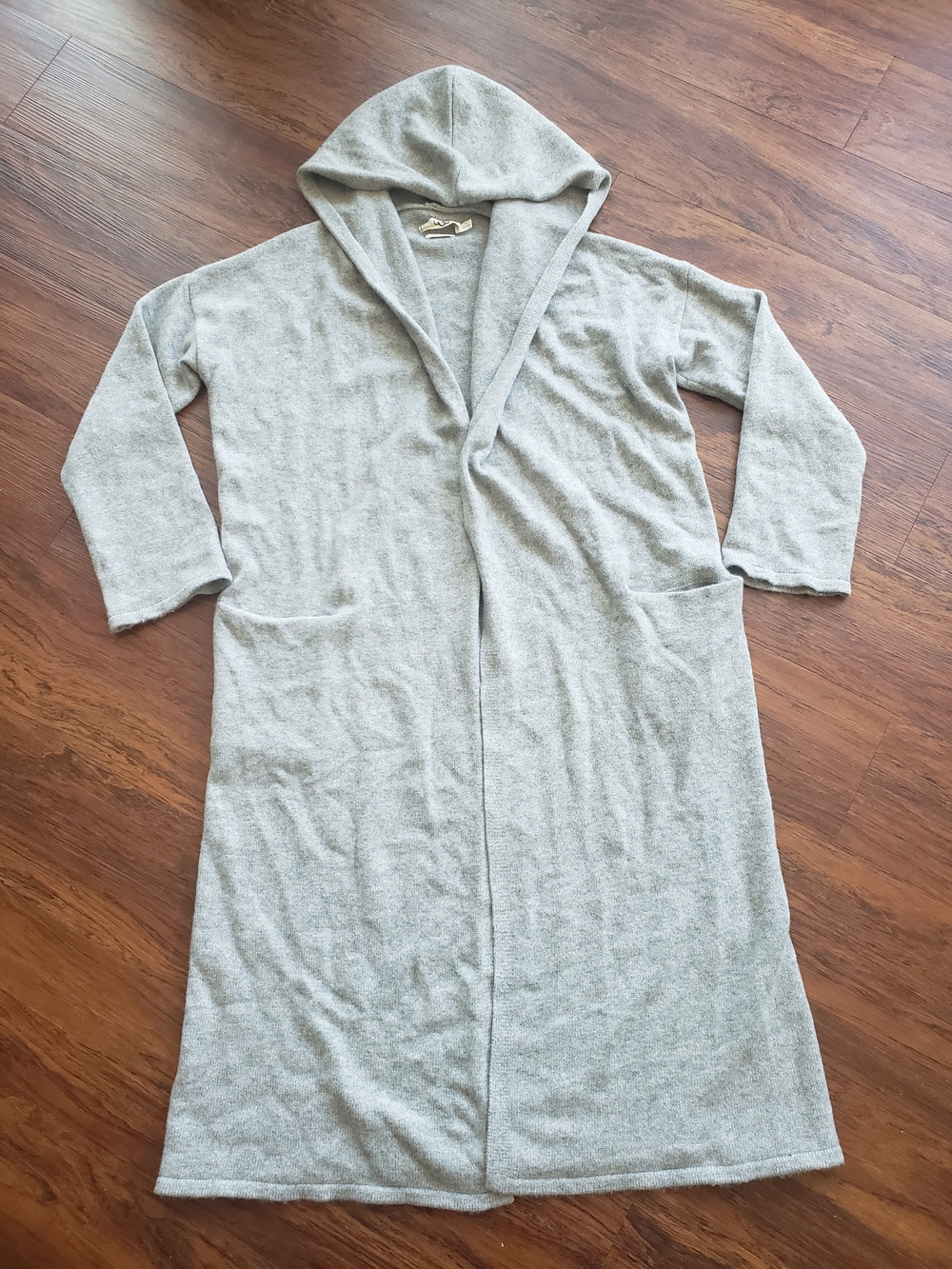 Ugg 100% Cashmere Light Gray Hooded Long Knit Robe Size Medium Luxury Loungewear